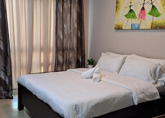 Pasay Condotel Near Naia Aparthotel *