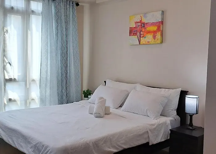 Pasay Condotel Near Naia